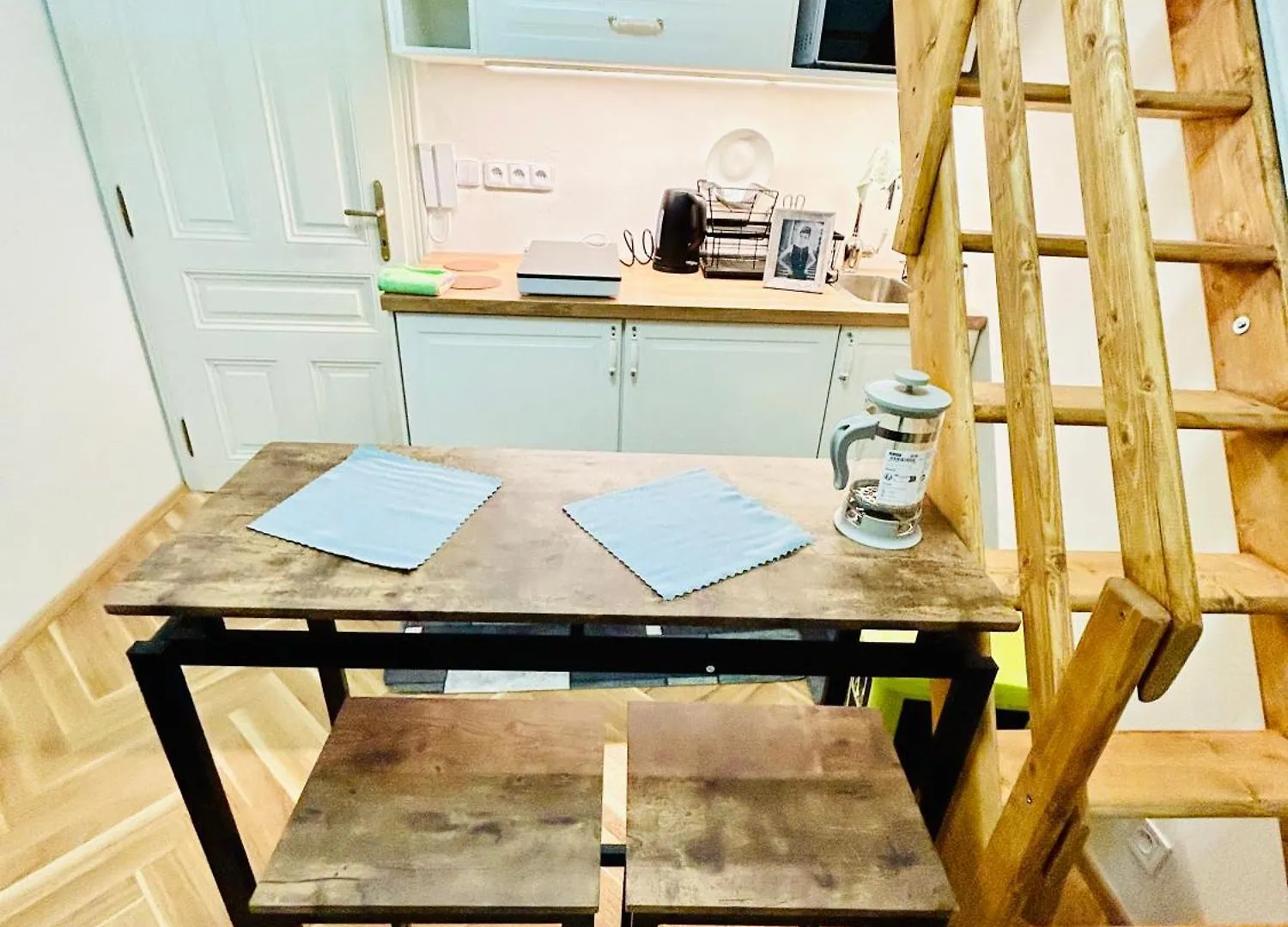 Cozy Design Homestay With Terrace Πράγα Τσεχία